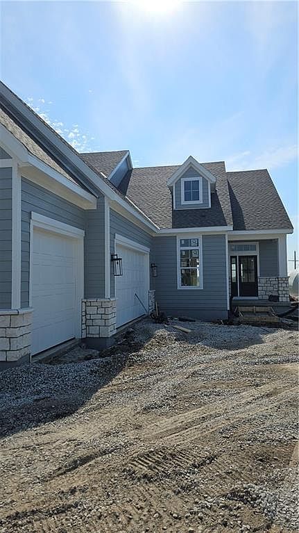 13431 W 174th Ter Overland Park, KS 66221 - Thumbnail 2