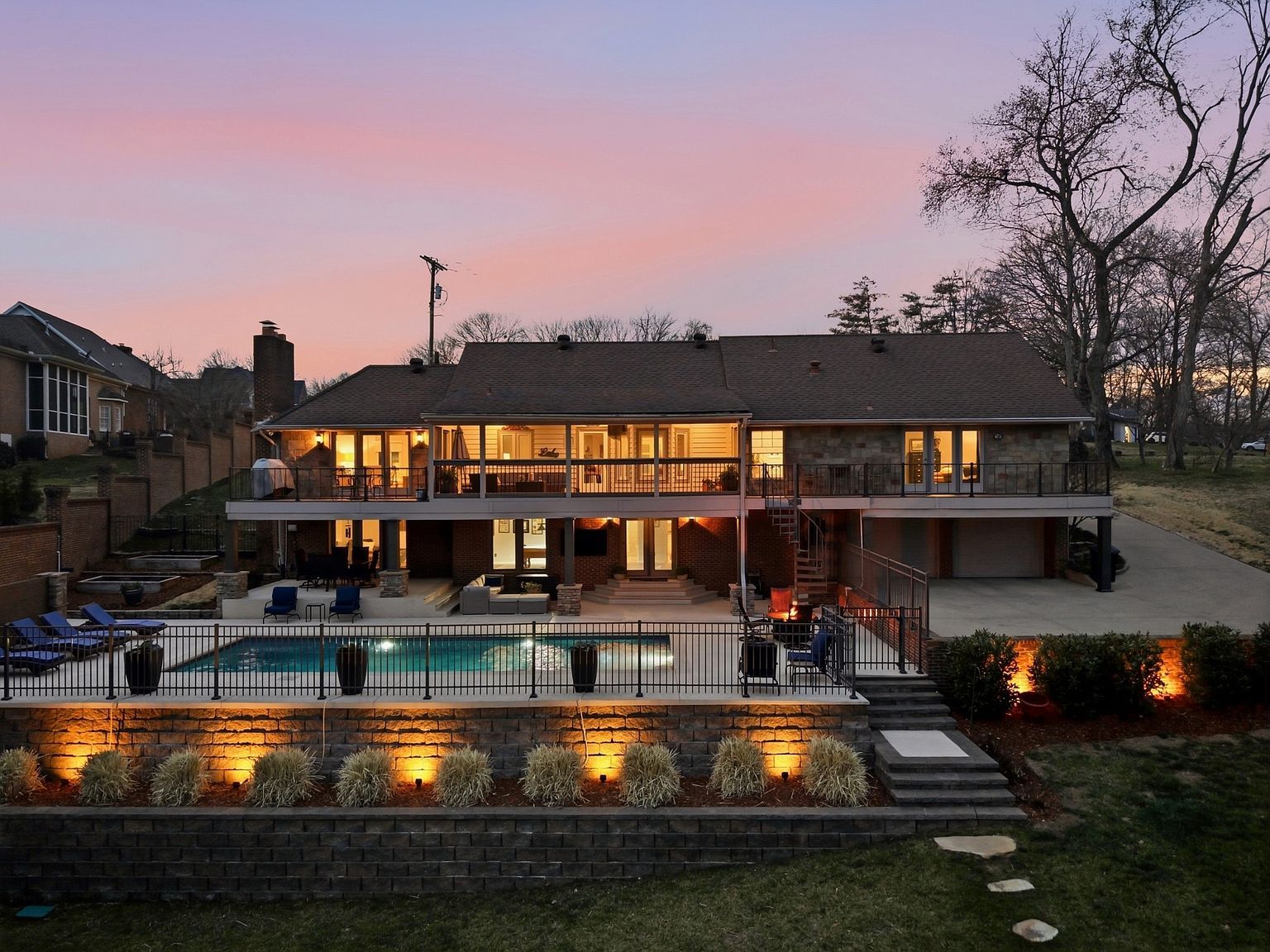 123 Valley Brook Dr Hendersonville, TN 37075  | Single Family