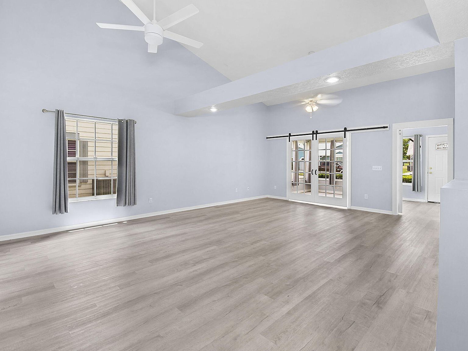 4062 Garden Villas Ct Fort Pierce, FL 34982 - Thumbnail 2