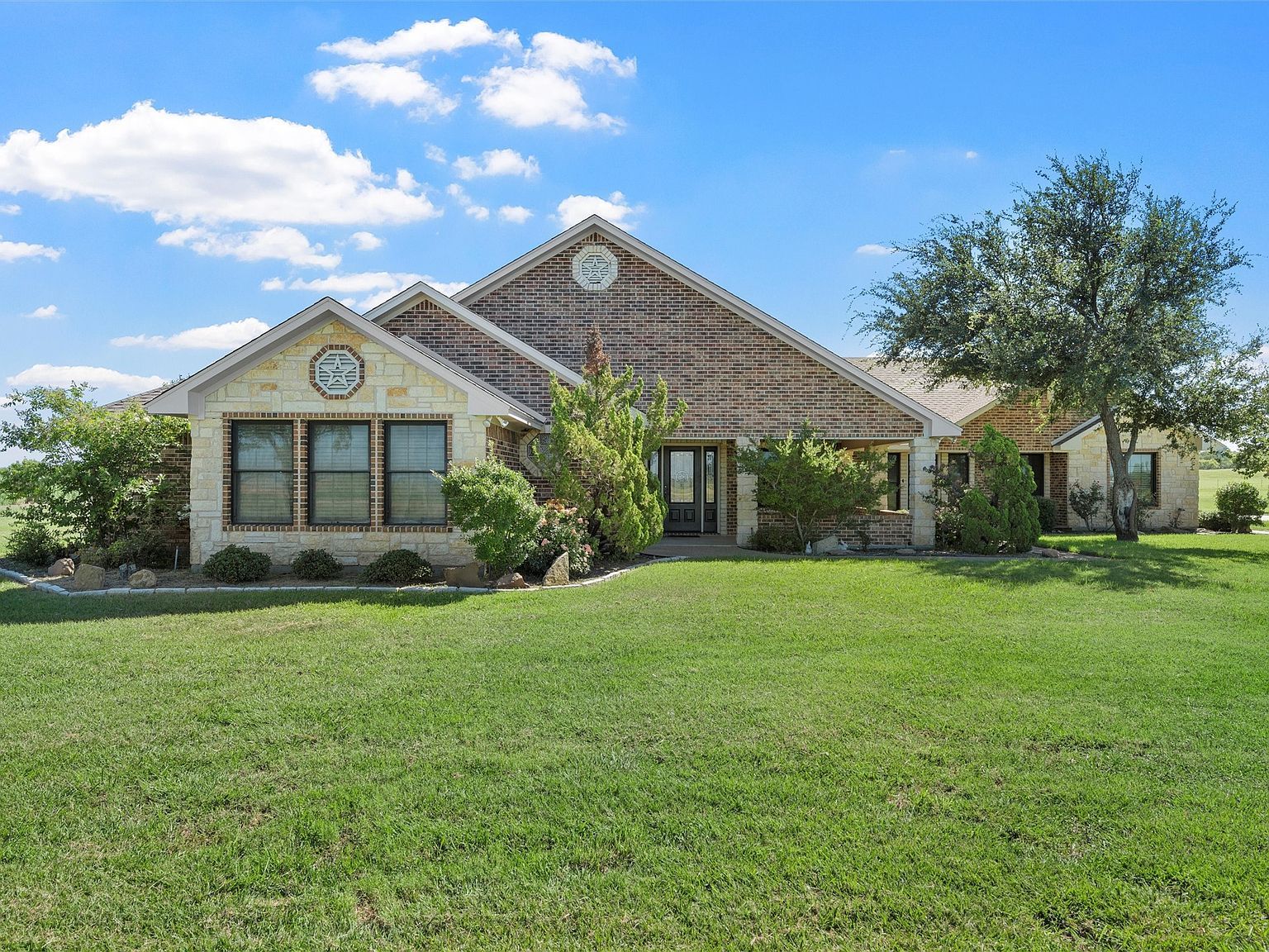 2436 Marable St West, TX 76691 - Thumbnail 2