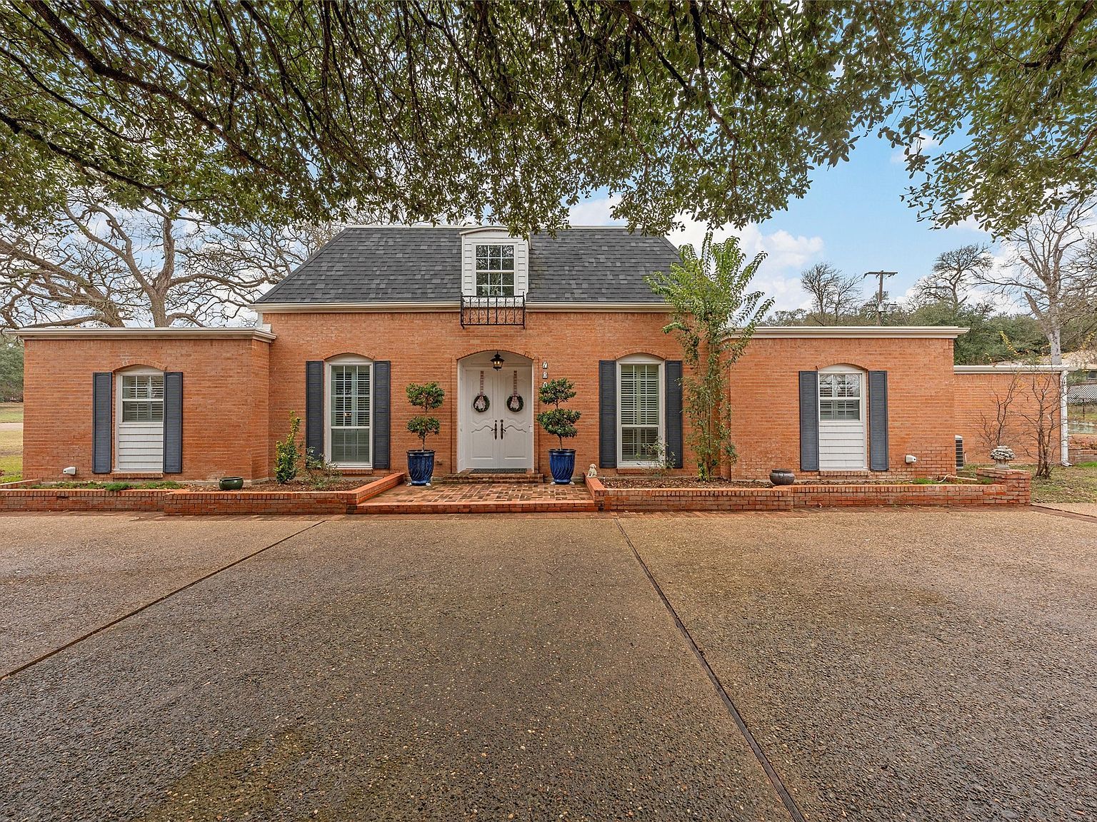 701 Fonville Dr Marlin, TX 76661 - Thumbnail 2