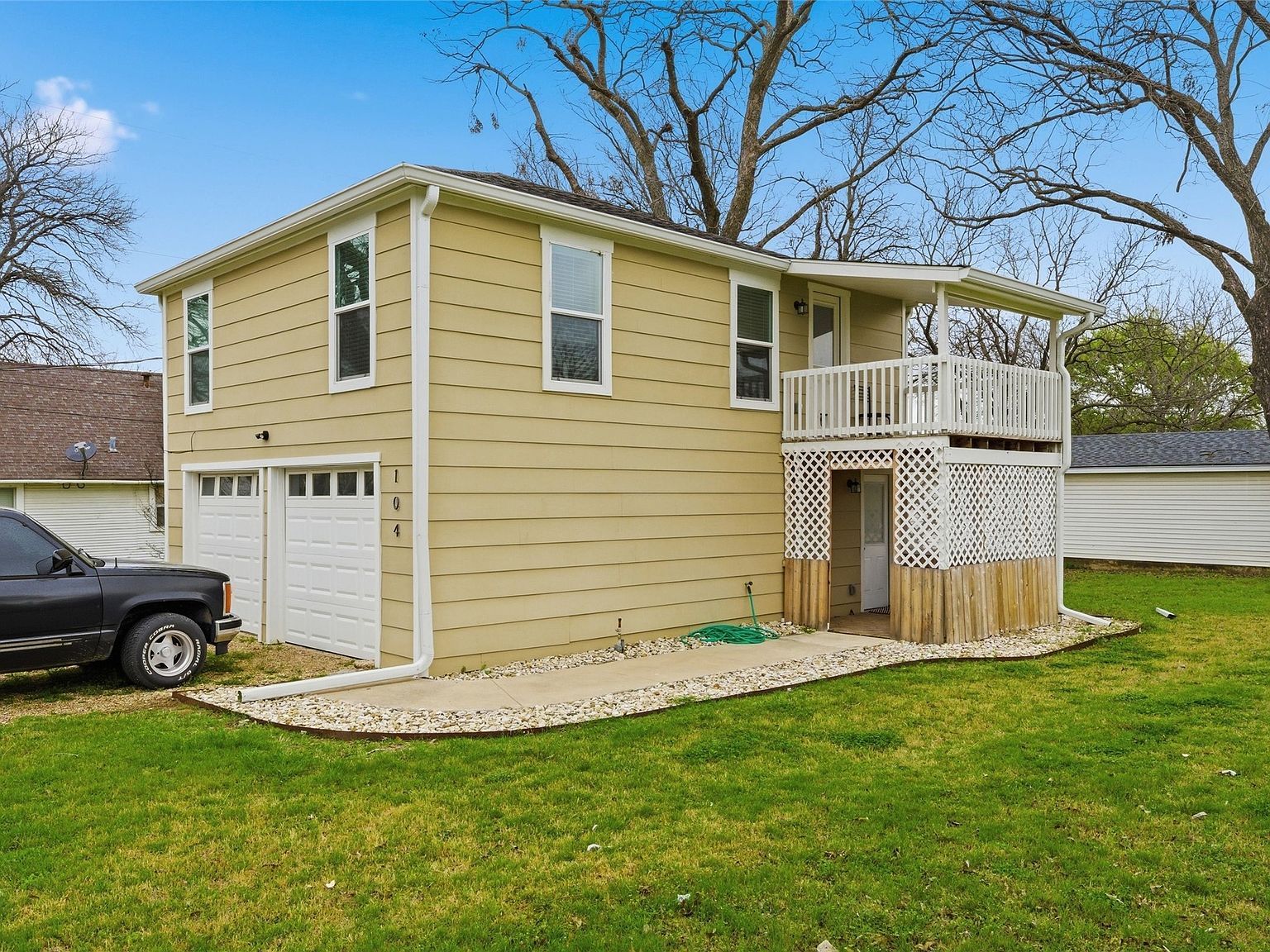 104 N Givins St Hillsboro, TX 76645 - Thumbnail 2