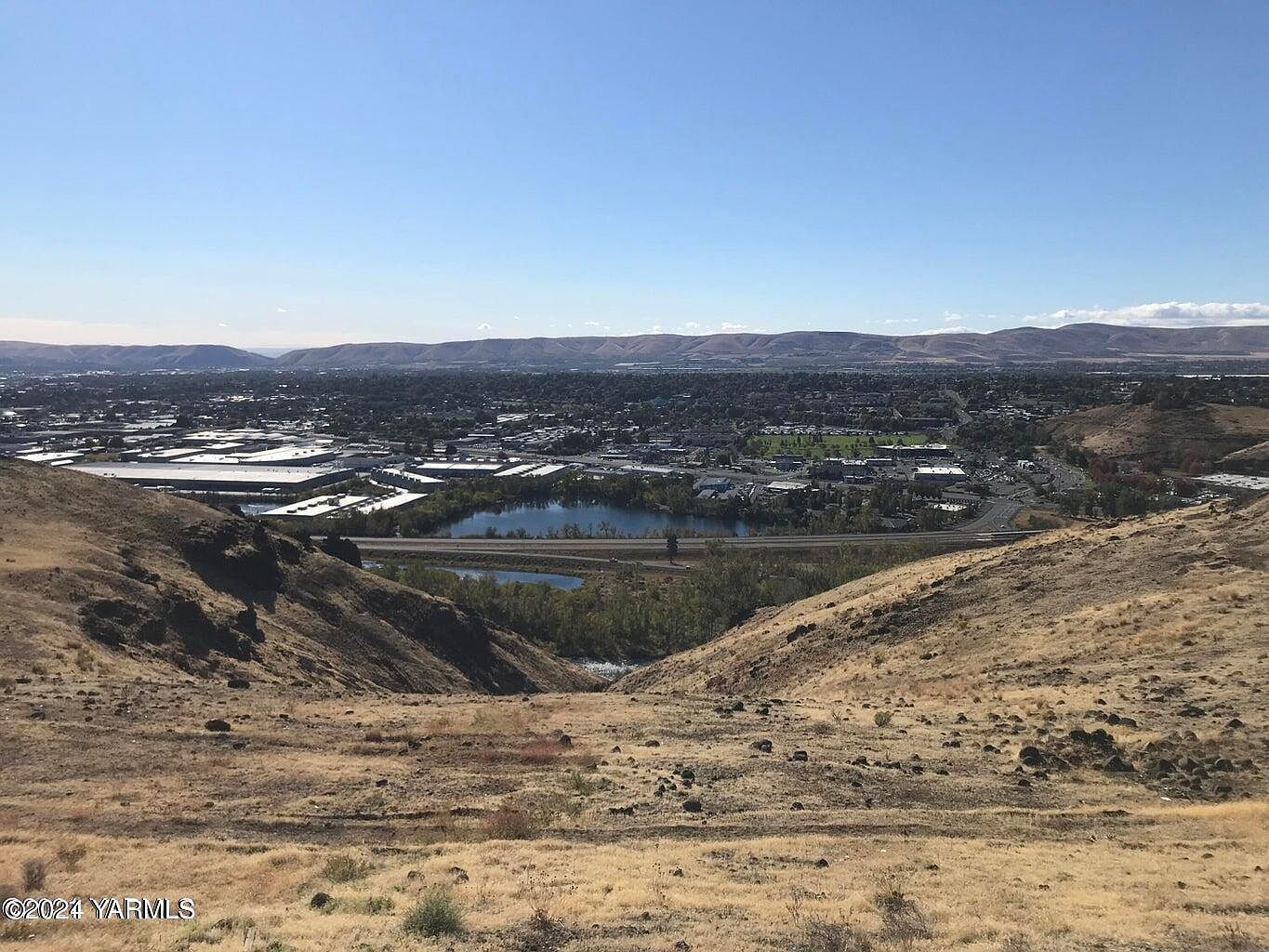 112 Dwinell Dr Selah, WA 98942 - Thumbnail 2