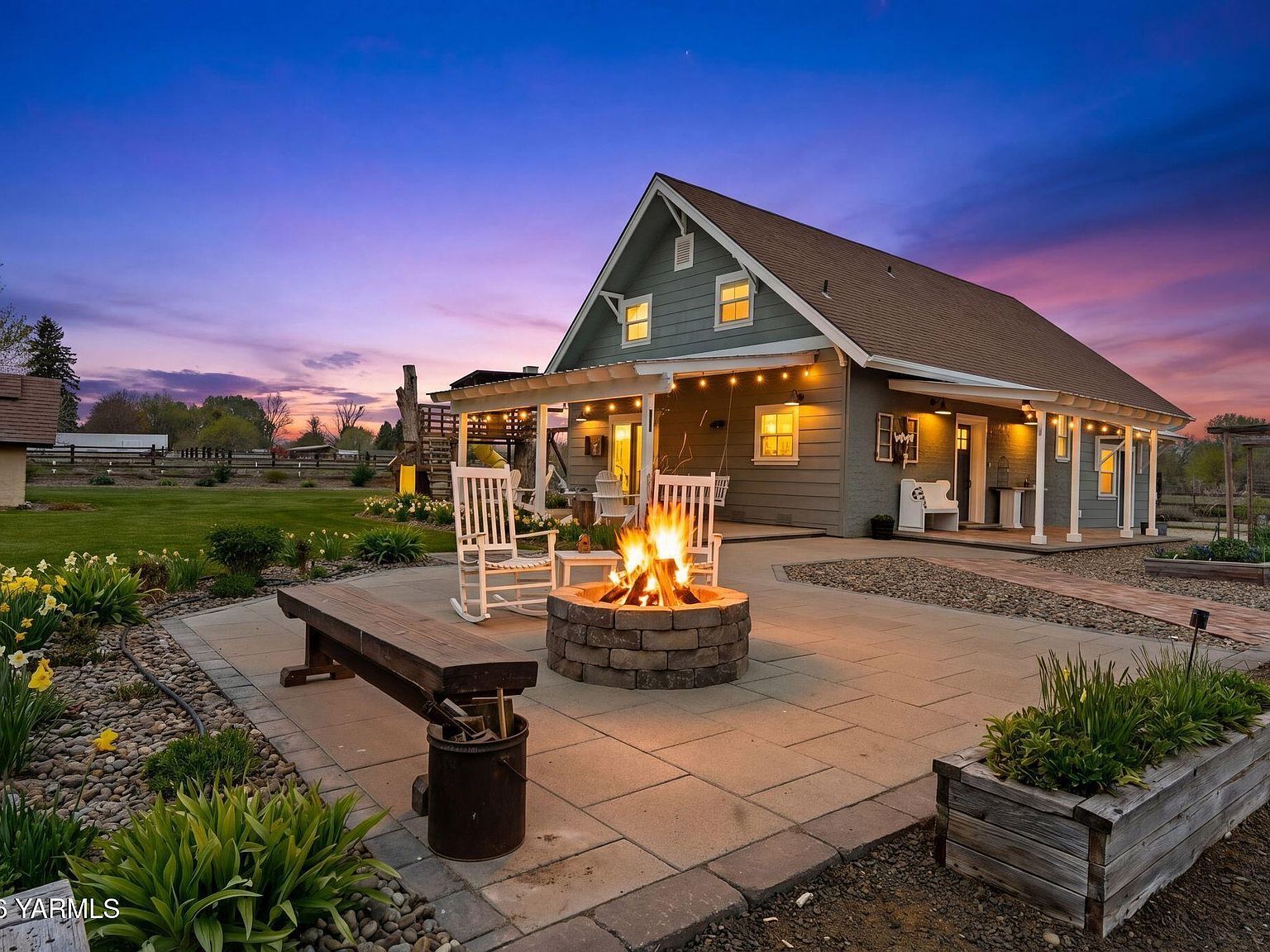 10321 Meadowbrook Rd Yakima, WA 98903  | Single Family