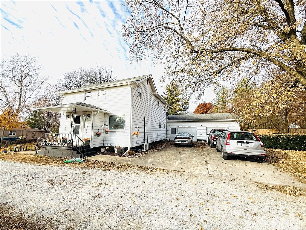 816 E Elm St Hoopeston, IL 60942 - Thumbnail 2