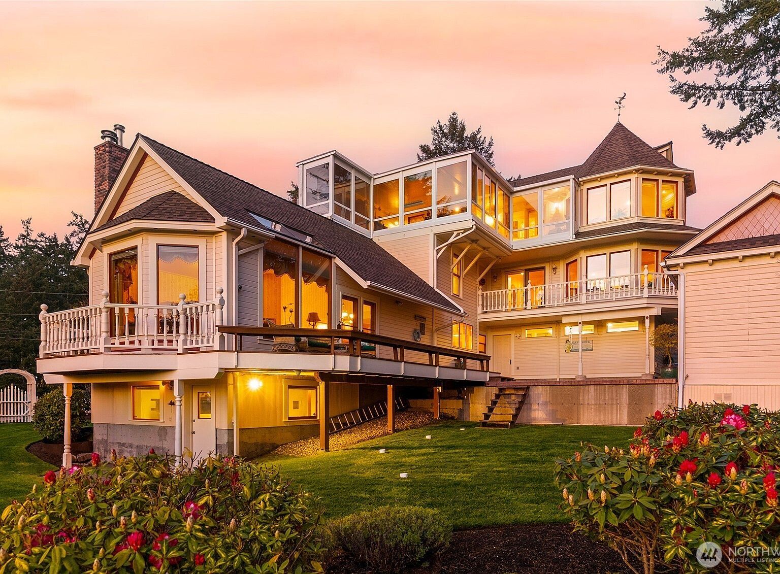 303 7th St Anacortes, WA 98221, 98221