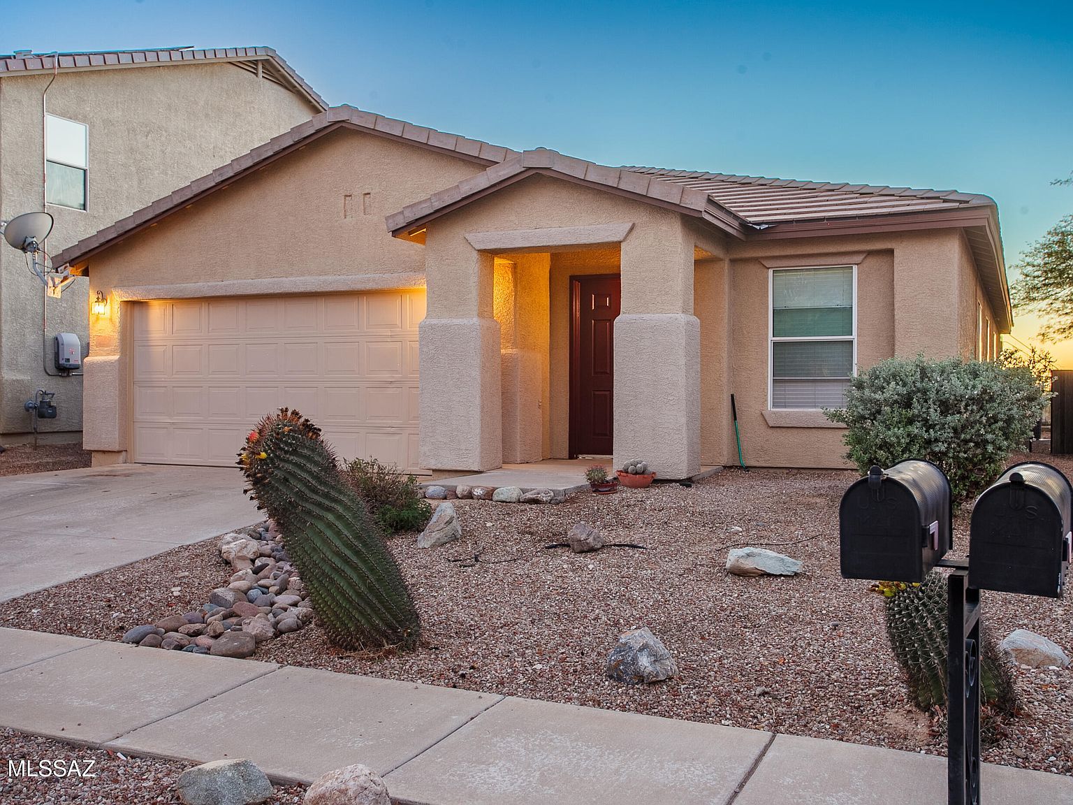 9267 N Red Diamond Ave Tucson, AZ 85742 - Thumbnail 2