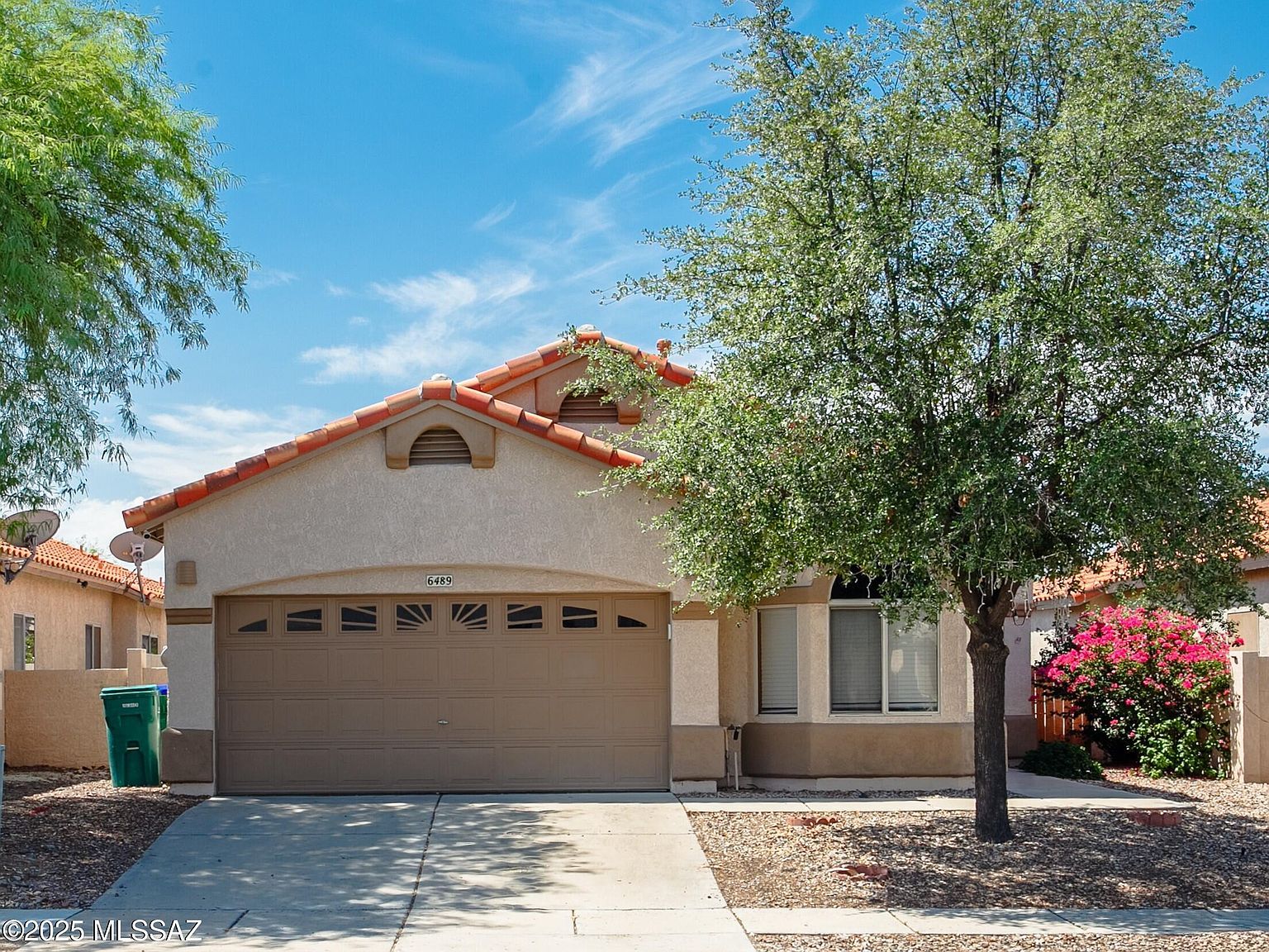 6489 W Wenden Way Tucson, AZ 85743 - Thumbnail 2