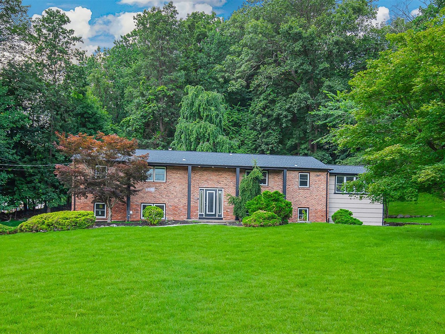 7 Charlotte Dr Spring Valley, NY 10977 - Thumbnail 2