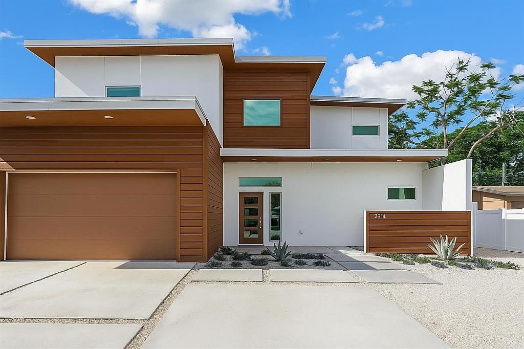 2314 Floyd St Sarasota, FL 34239 - Thumbnail 2