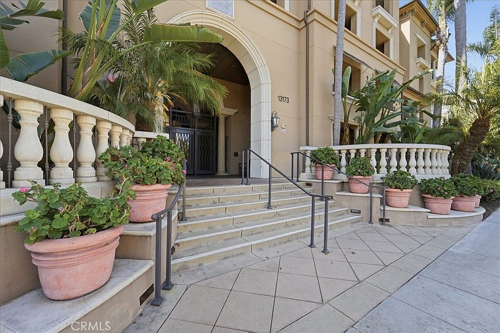 13173 Pacific Promenade Unit 203 Playa Vista, CA 90094, 90094