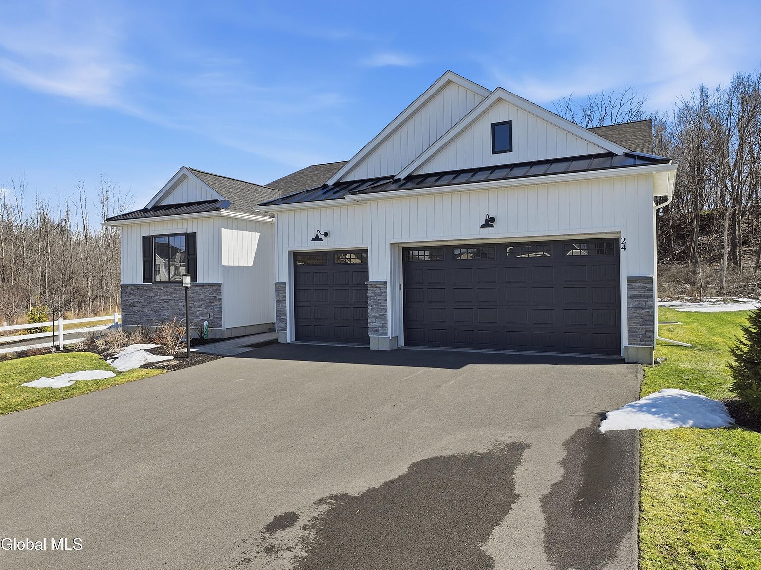 24 Wetherby Ct Cohoes, NY 12047 - Thumbnail 2