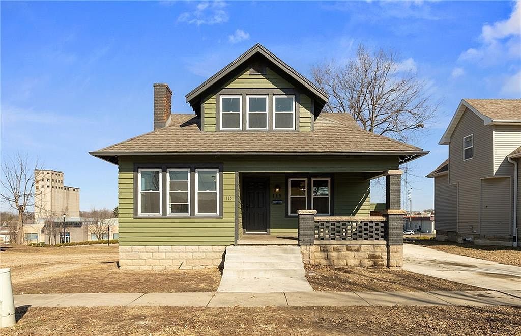 115 Ming St Warrensburg, MO 64093 - Thumbnail 2