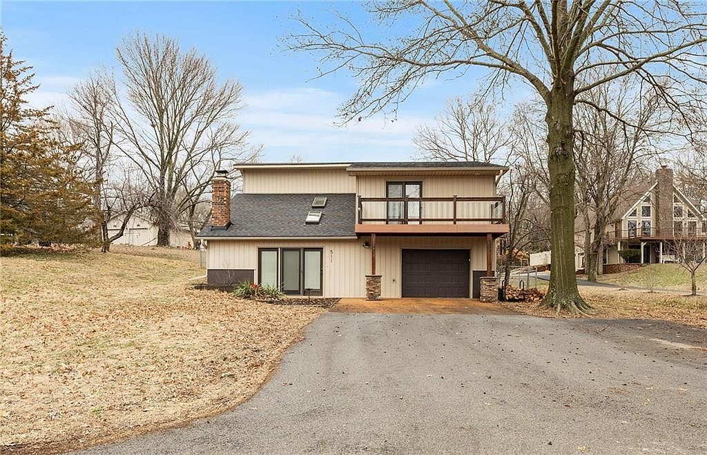 511 Southwest Dr Warrensburg, MO 64093 - Thumbnail 2