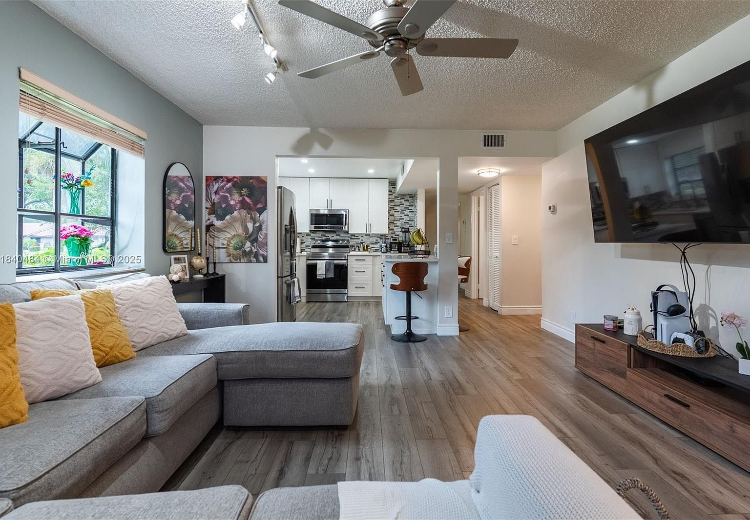 7625 NW 79th Ave APT 101 Tamarac, FL 33321 - Thumbnail 2