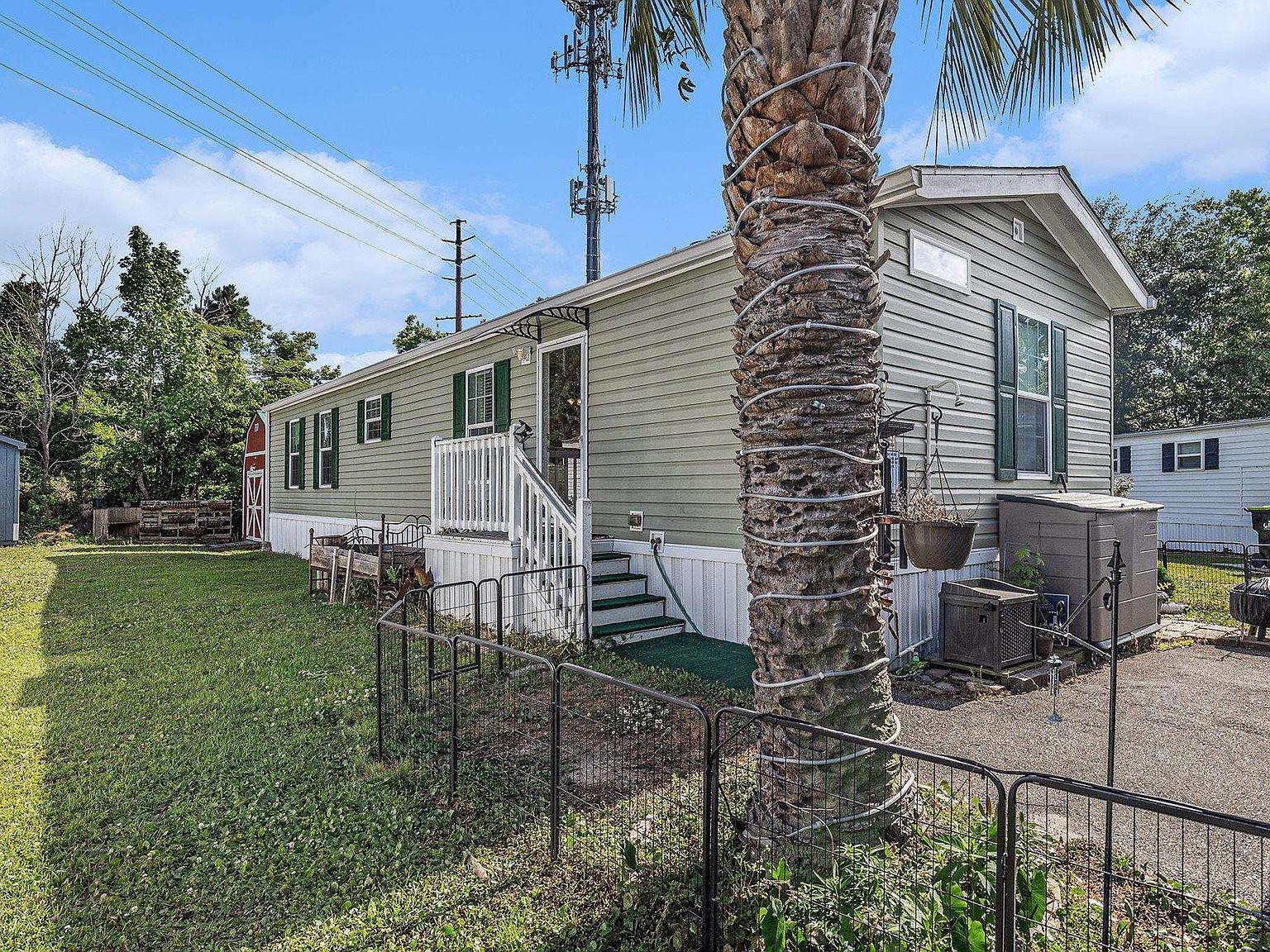 34 Shamrock Cir Murrells Inlet, SC 29576 - Thumbnail 2