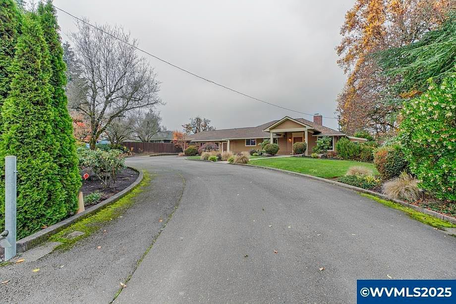 1090 E Ellendale Ave Dallas, OR 97338 - Thumbnail 2