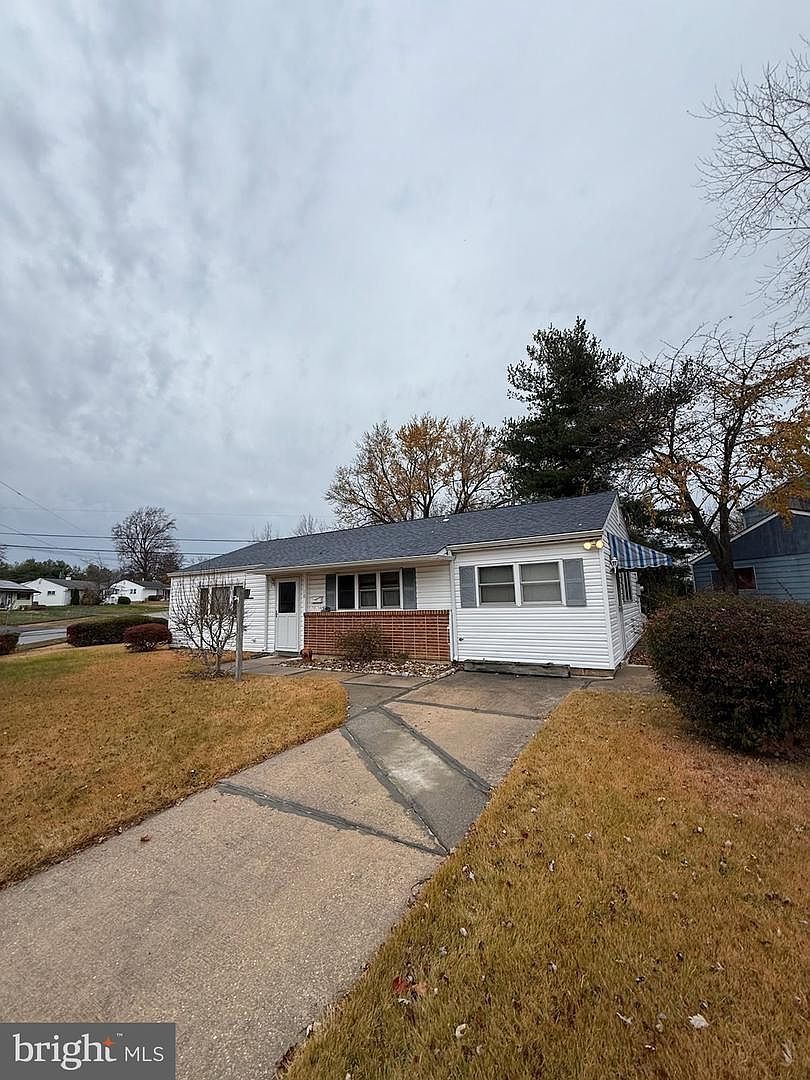 10 Midfield Rd New Castle, DE 19720 - Thumbnail 2