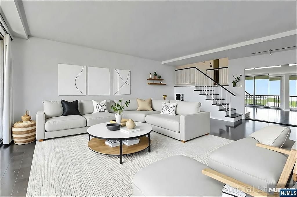 1 Horizon Rd APT 609 Fort Lee, NJ 07024 - Thumbnail 2