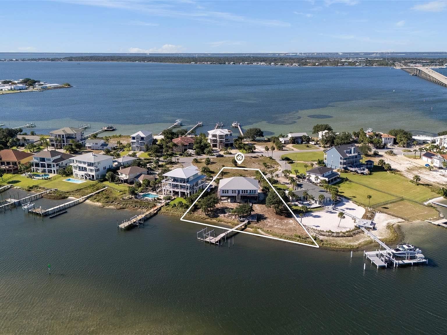 252 Sabine Dr Pensacola Beach, FL 32561 - Thumbnail 2