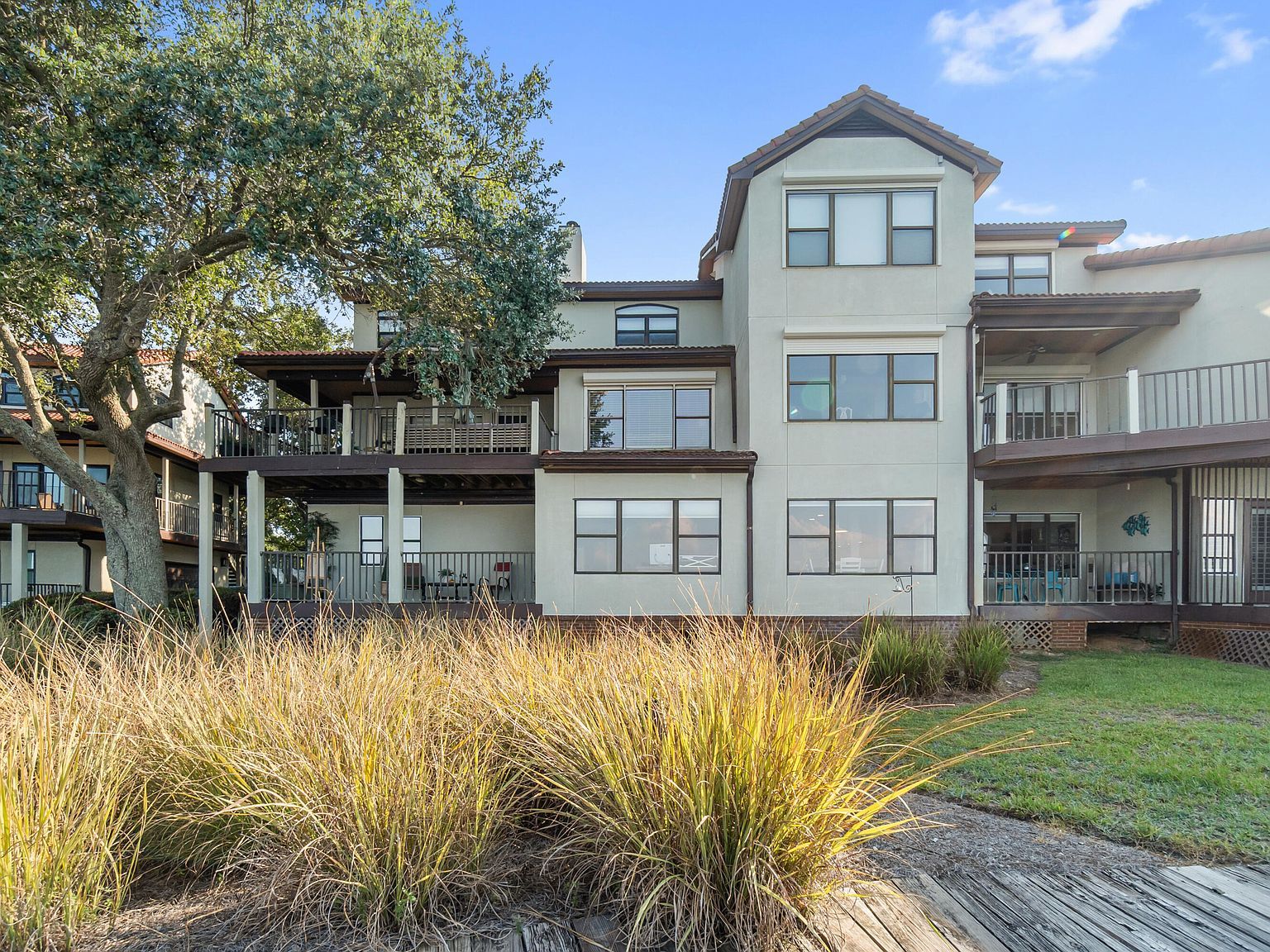 70 Baybridge Dr #B Gulf Breeze, FL 32561 - Thumbnail 2