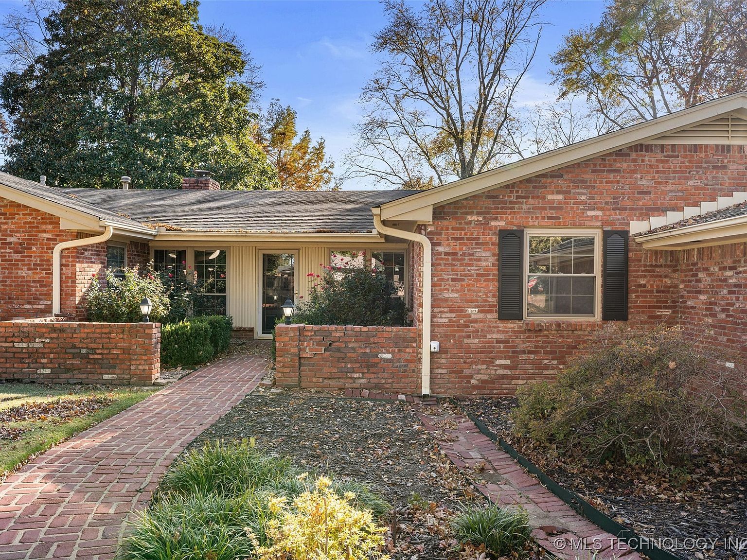 941 SE Paddock Ct Bartlesville, OK 74006 - Thumbnail 2