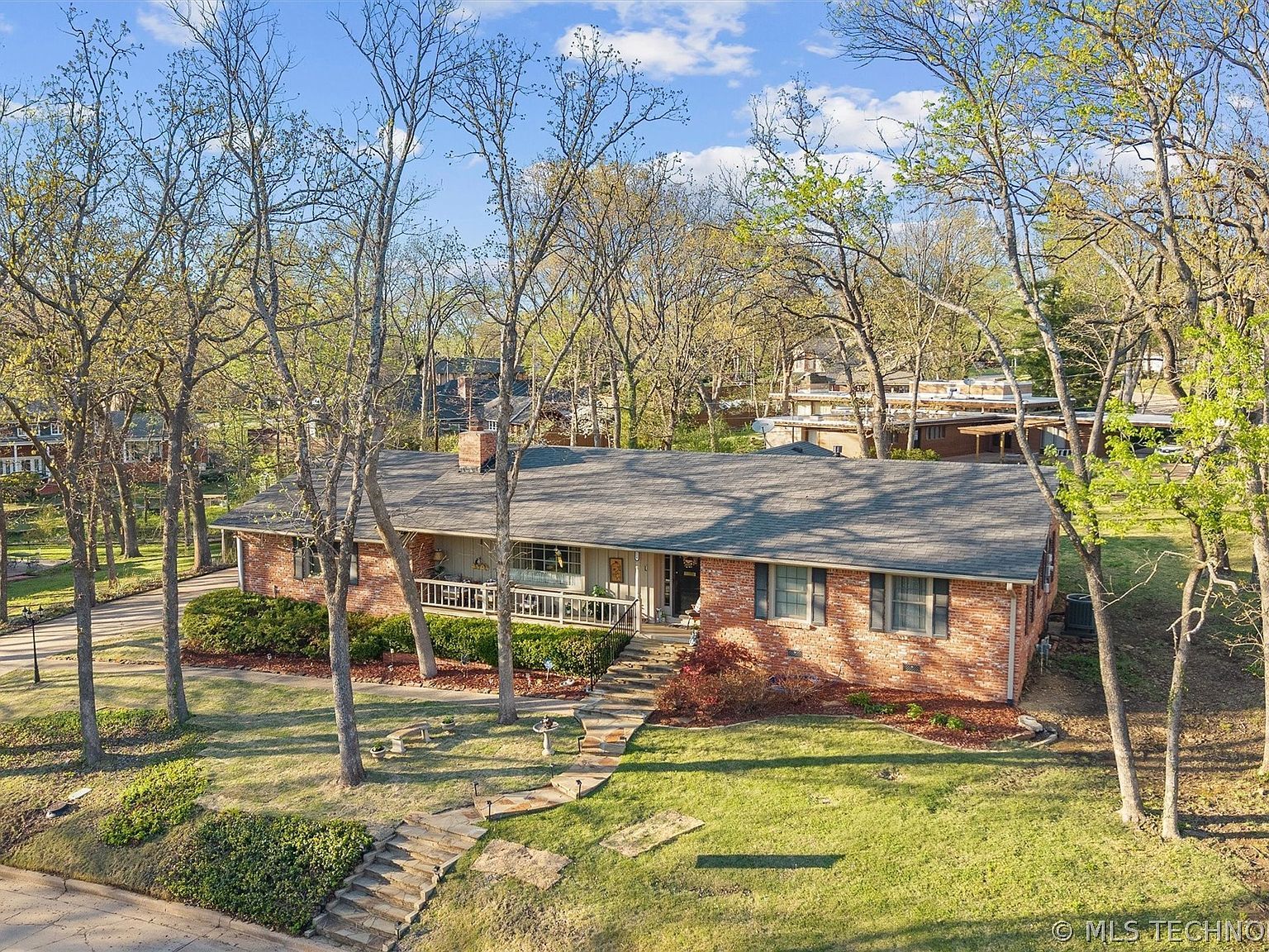 2124 Skyline Dr Bartlesville, OK 74006  | Single Family