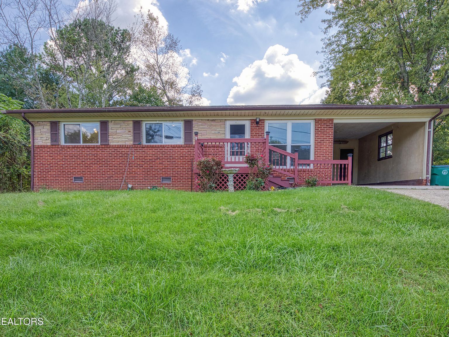 1932 Eastern Ave Morristown, TN 37813 - Thumbnail 2