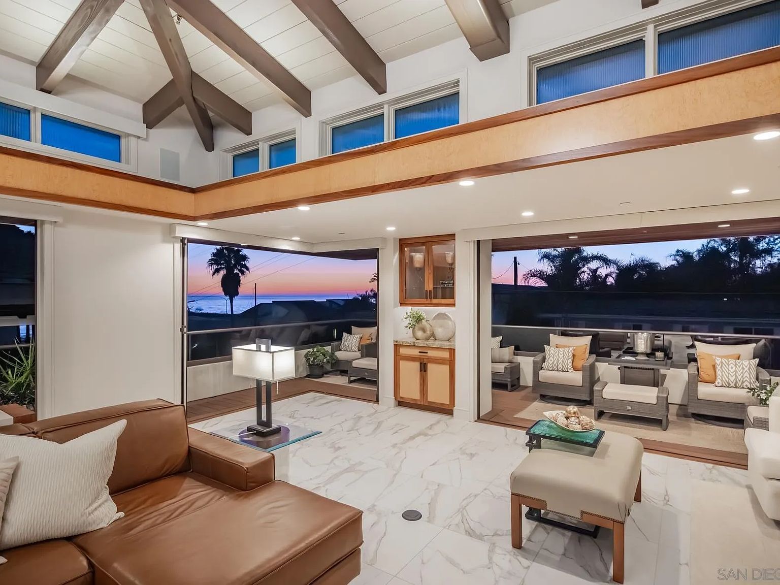 187 Cherry Ave Carlsbad, CA 92008 - Thumbnail 2