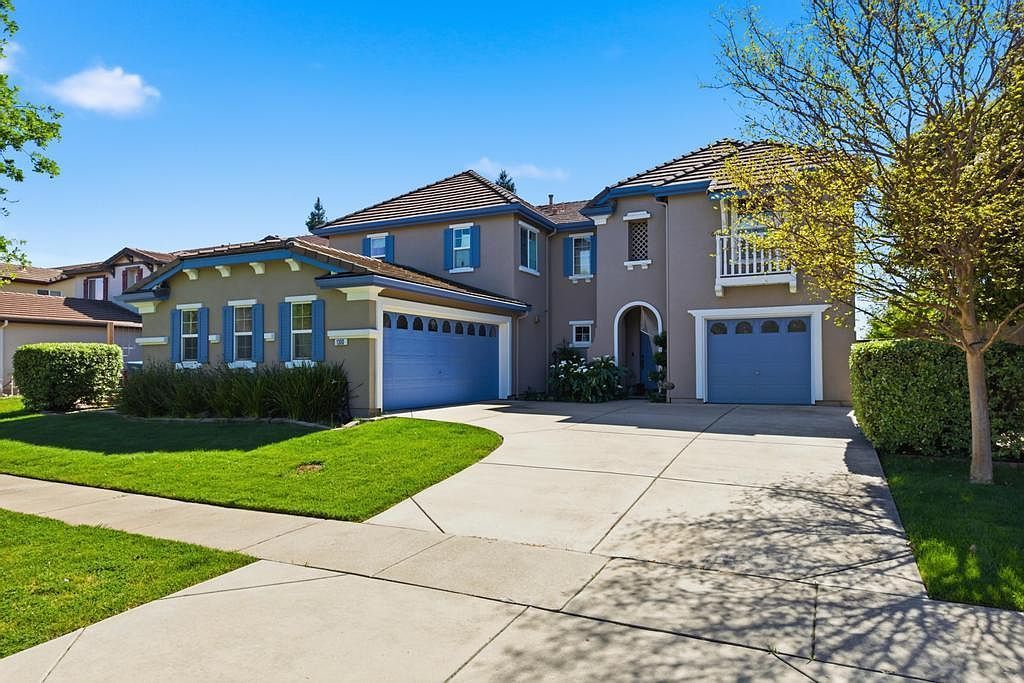 1300 Kensington Dr Plumas Lake, CA 95961 - Thumbnail 2