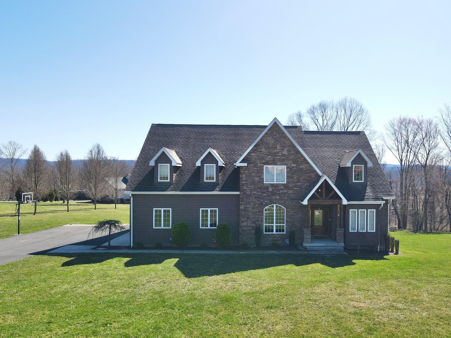 631 Misty Hills Dr Princeton, WV 24739 - Thumbnail 2