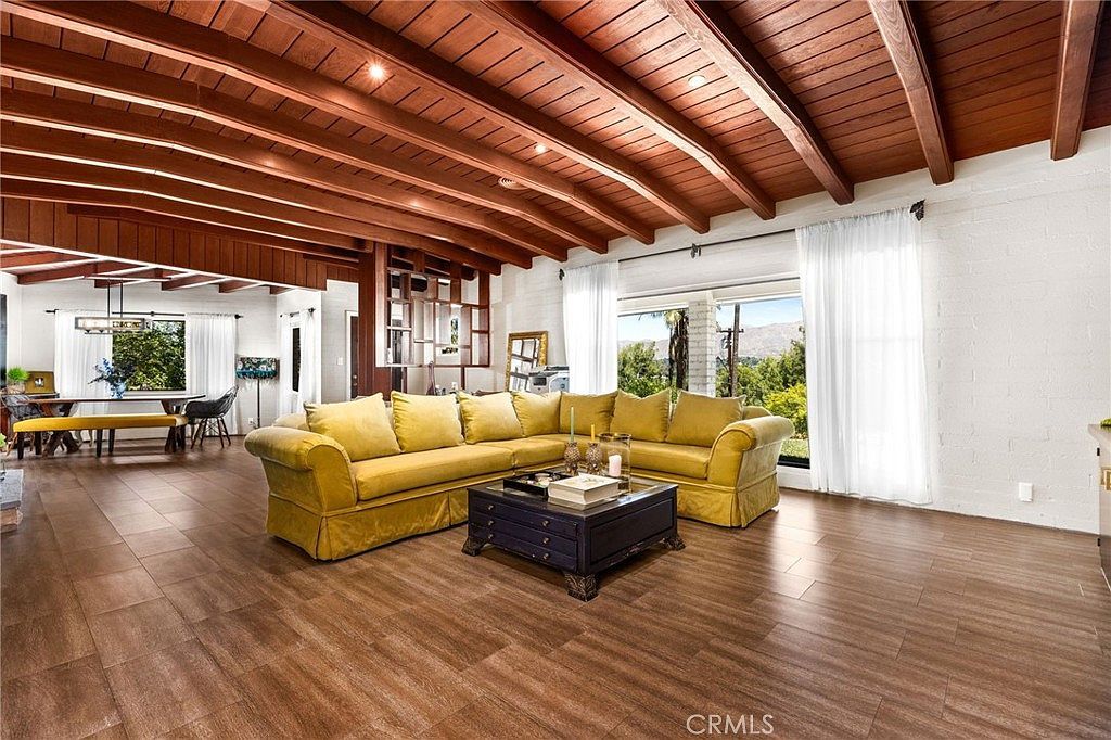 1872 Arroyo Dr Riverside, CA 92506 - Thumbnail 2