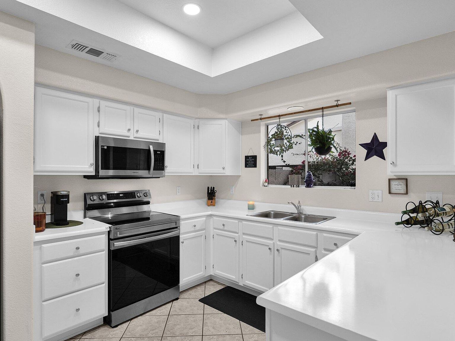 5018 E Siesta Dr UNIT 3 Phoenix, AZ 85044 - Thumbnail 2