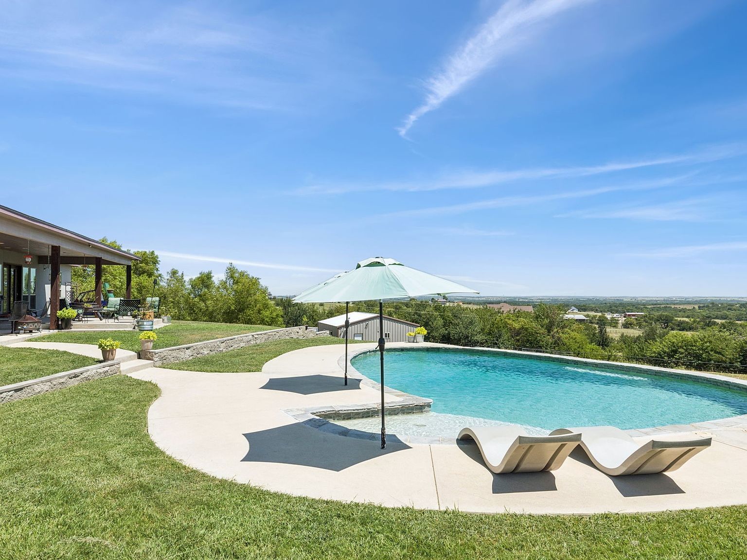 1395 Private Road 4011 Decatur, TX 76234 - Thumbnail 2