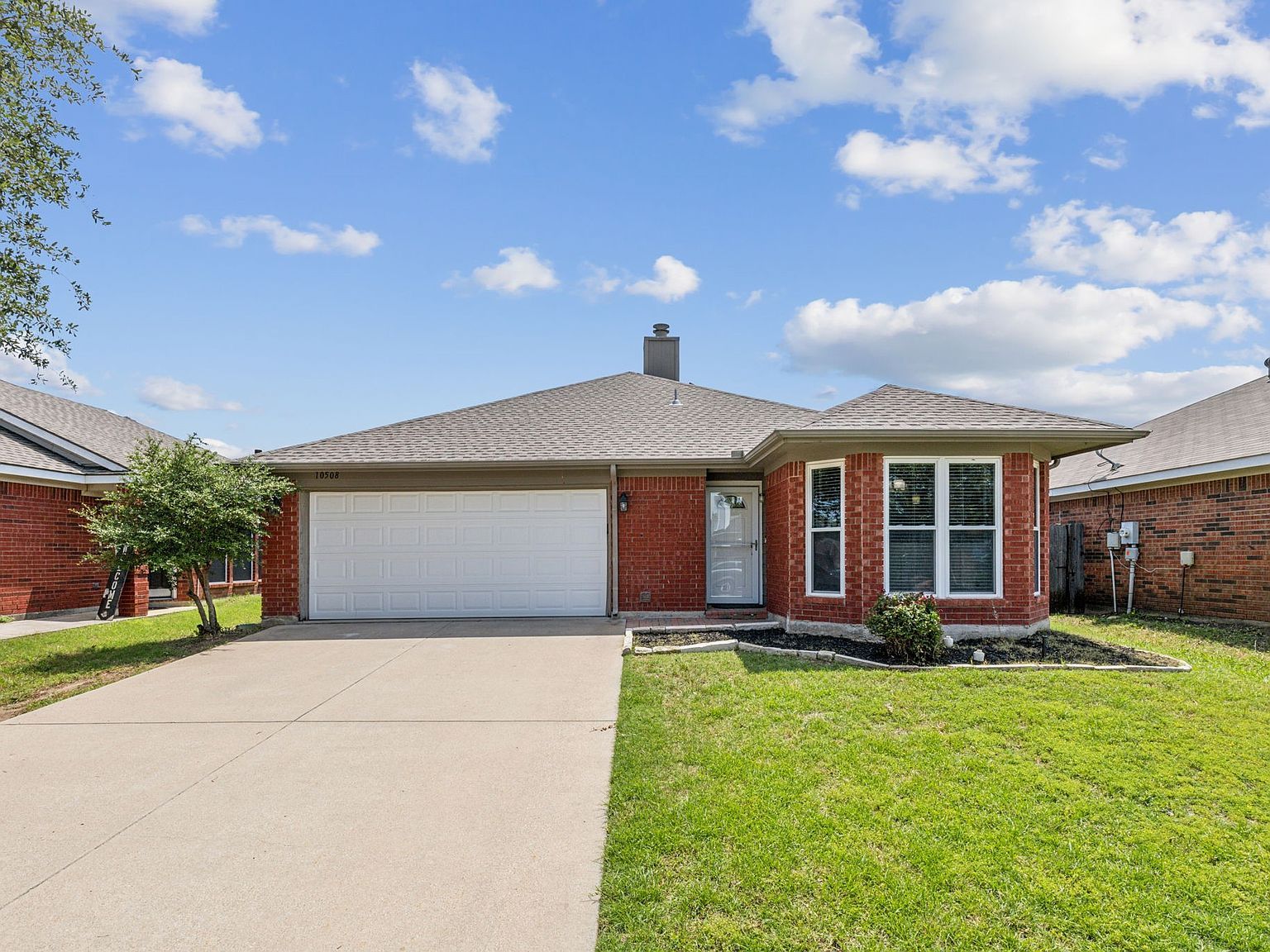 10508 Aransas Dr Blue Mound, TX 76131 - Thumbnail 2