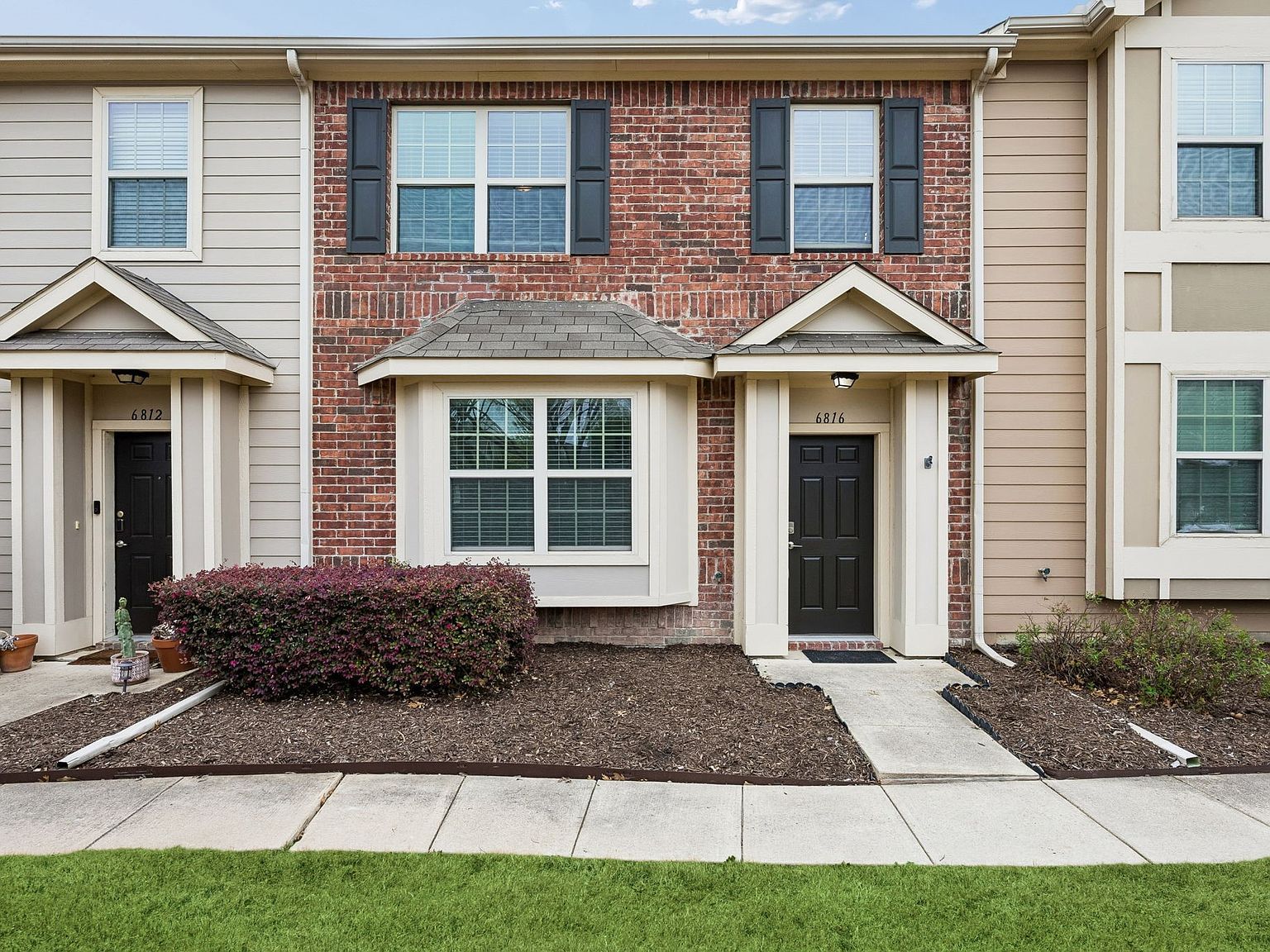 6816 Carrington Ln Fort Worth, TX 76137 - Thumbnail 2