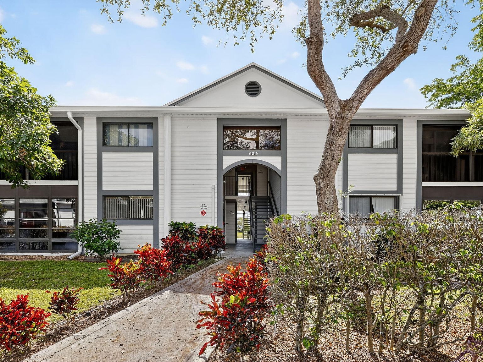 15453 Lakes Of Delray Blvd APT 207 Delray Beach, FL 33484 - Thumbnail 2