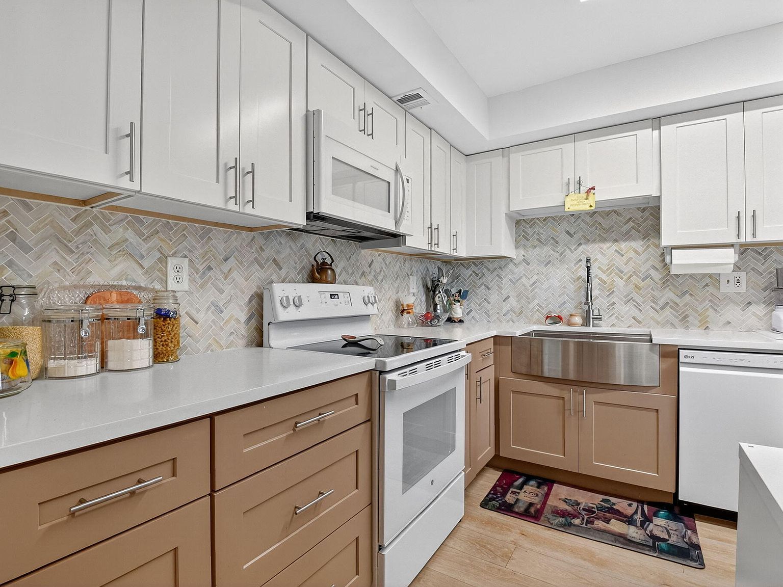 3050 Presidential Way APT 106 West Palm Beach, FL 33401 - Thumbnail 2