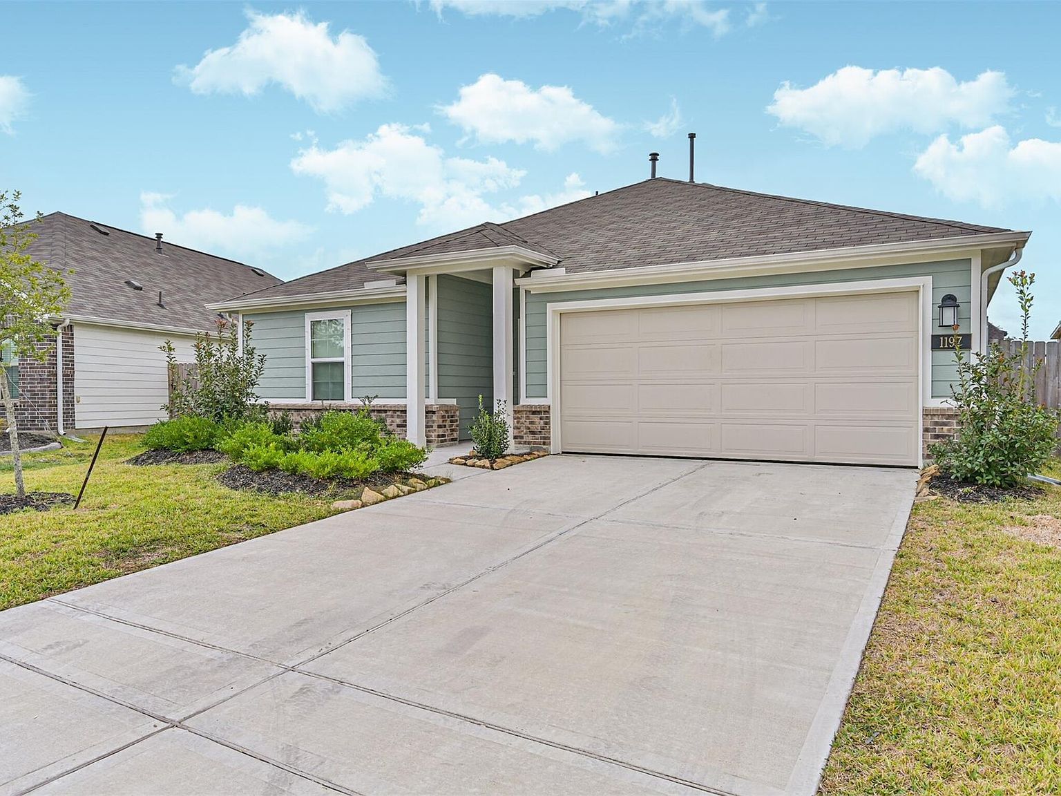 1197 Cavalry Junction Dr Alvin, TX 77511 - Thumbnail 2