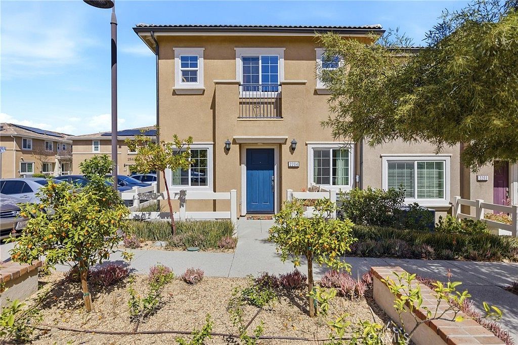 35741 Starling Ave #2204 Murrieta, CA 92563  | Condominium