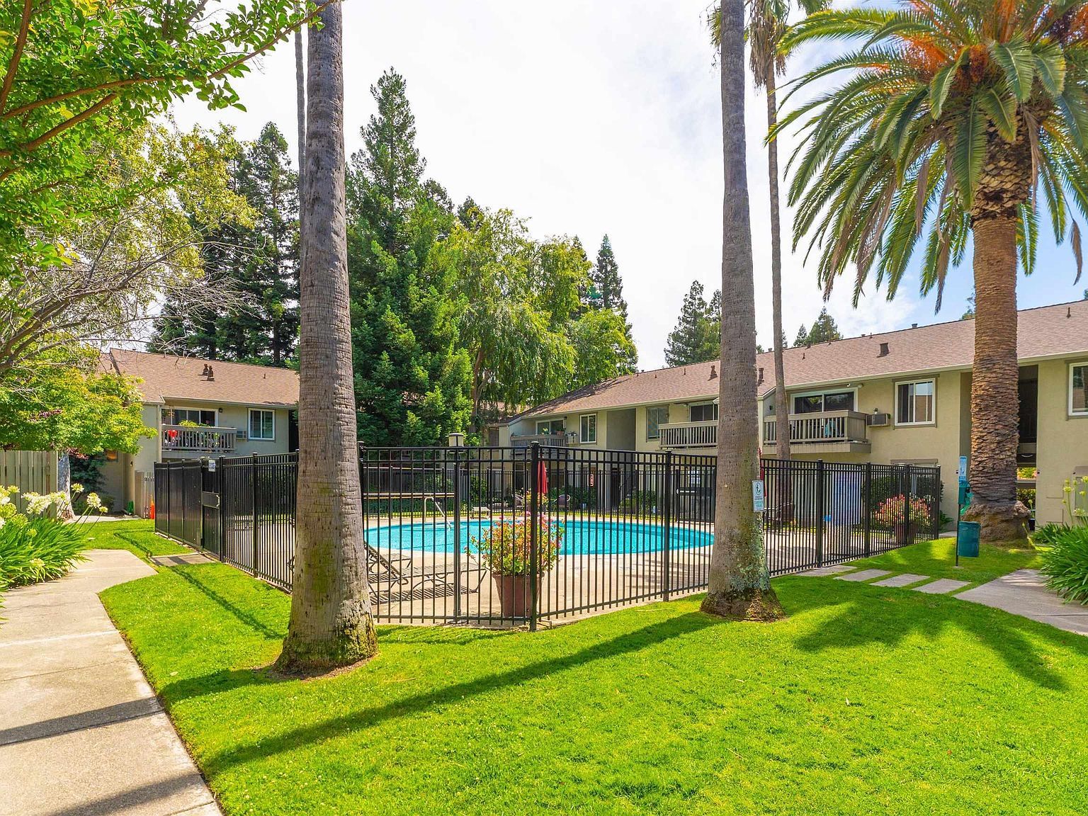 1241 Homestead Ave APT 211 Walnut Creek, CA 94598, 94598