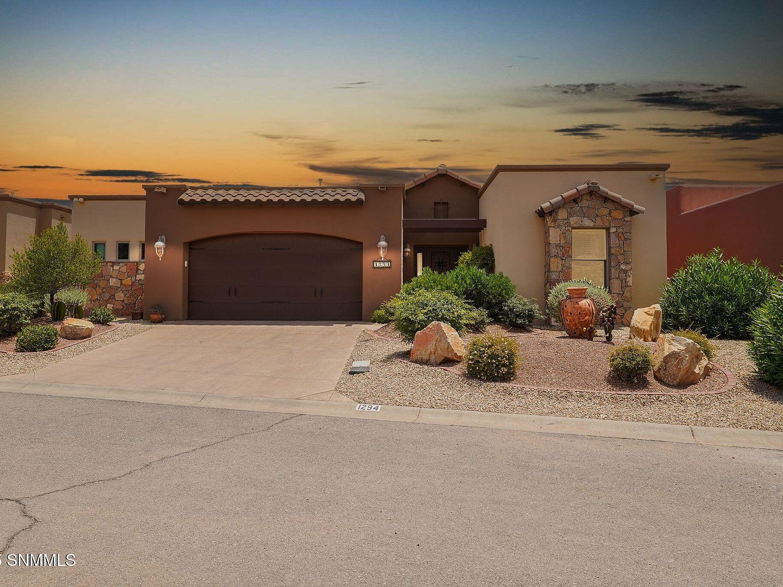 1294 Morisat Pl Las Cruces, NM 88007 - Thumbnail 2