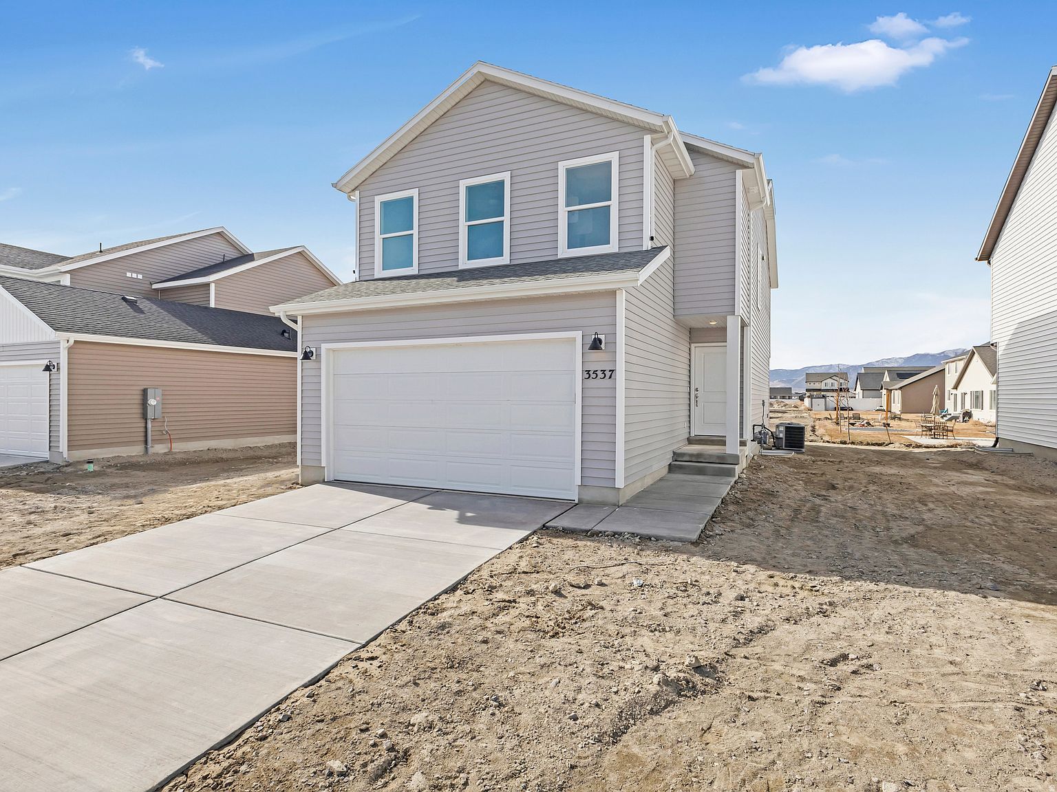 3529 N Sparrow Ln #215 Eagle Mountain, UT 84005 - Thumbnail 2