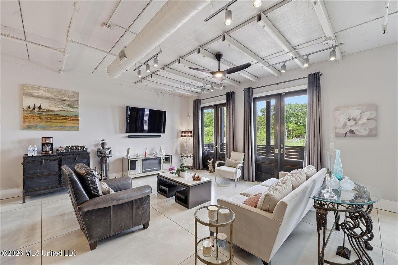 145 Republic St Unit 321 Madison, MS 39110  | Condominium