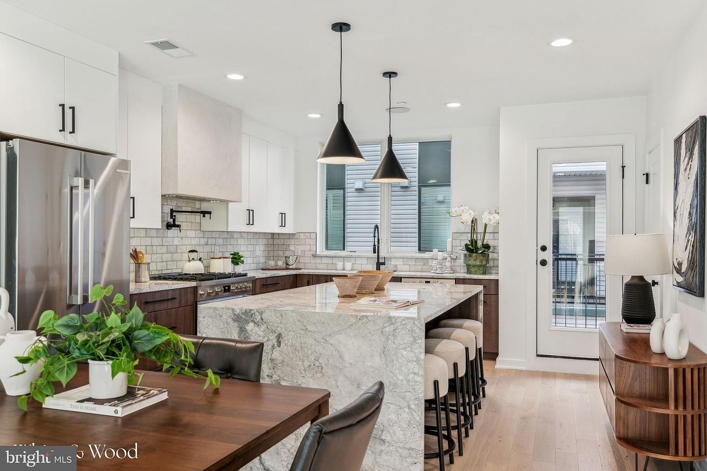 954 N 6th St Philadelphia, PA 19123 - Thumbnail 2