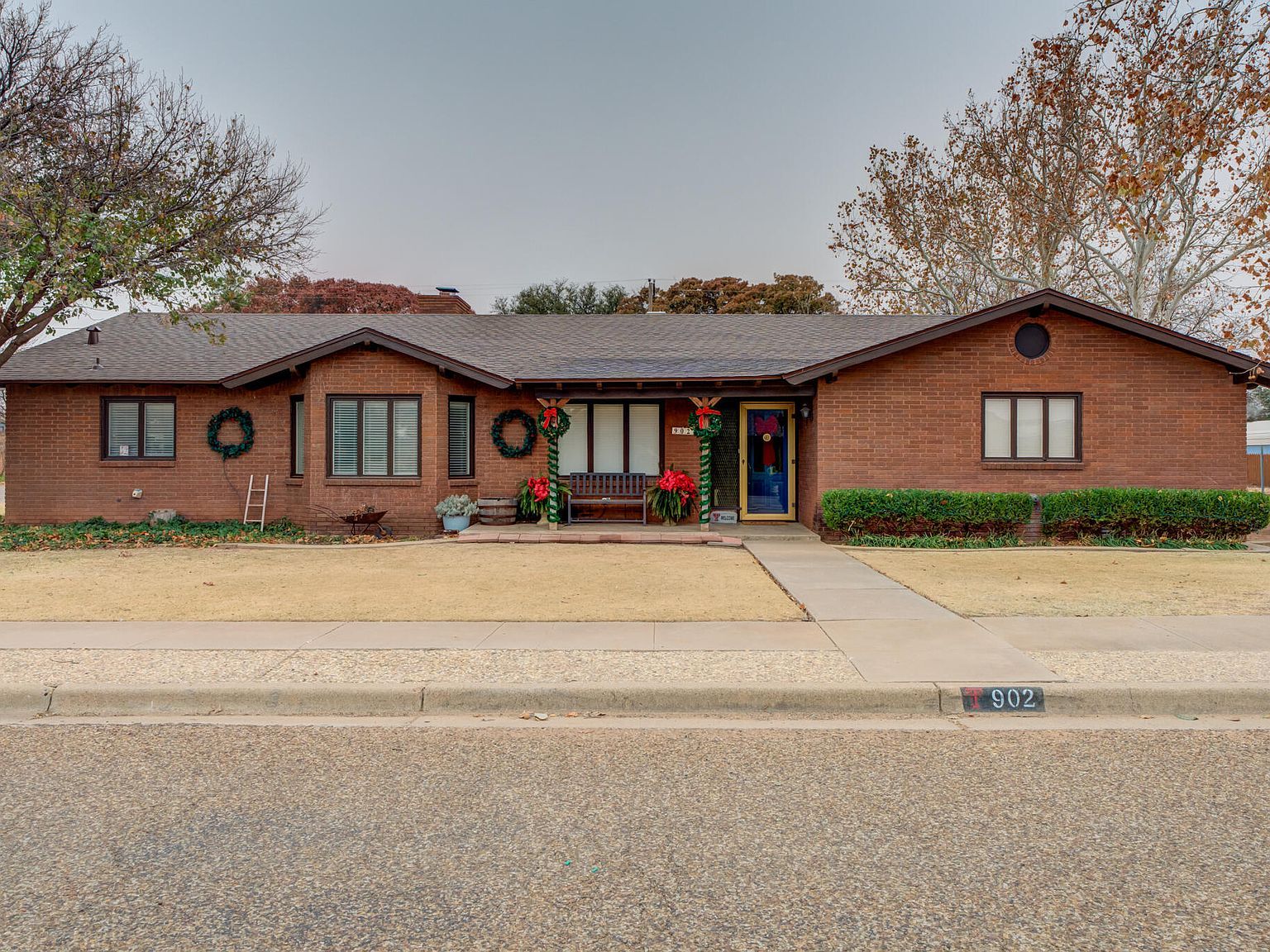 902 W 6th St Idalou, TX 79329 - Thumbnail 2