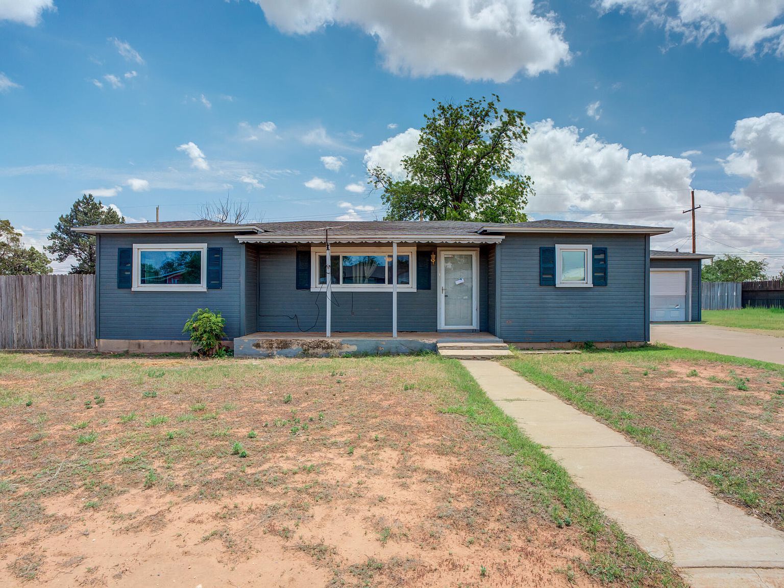 415 6th St Wolfforth, TX 79382, 79382