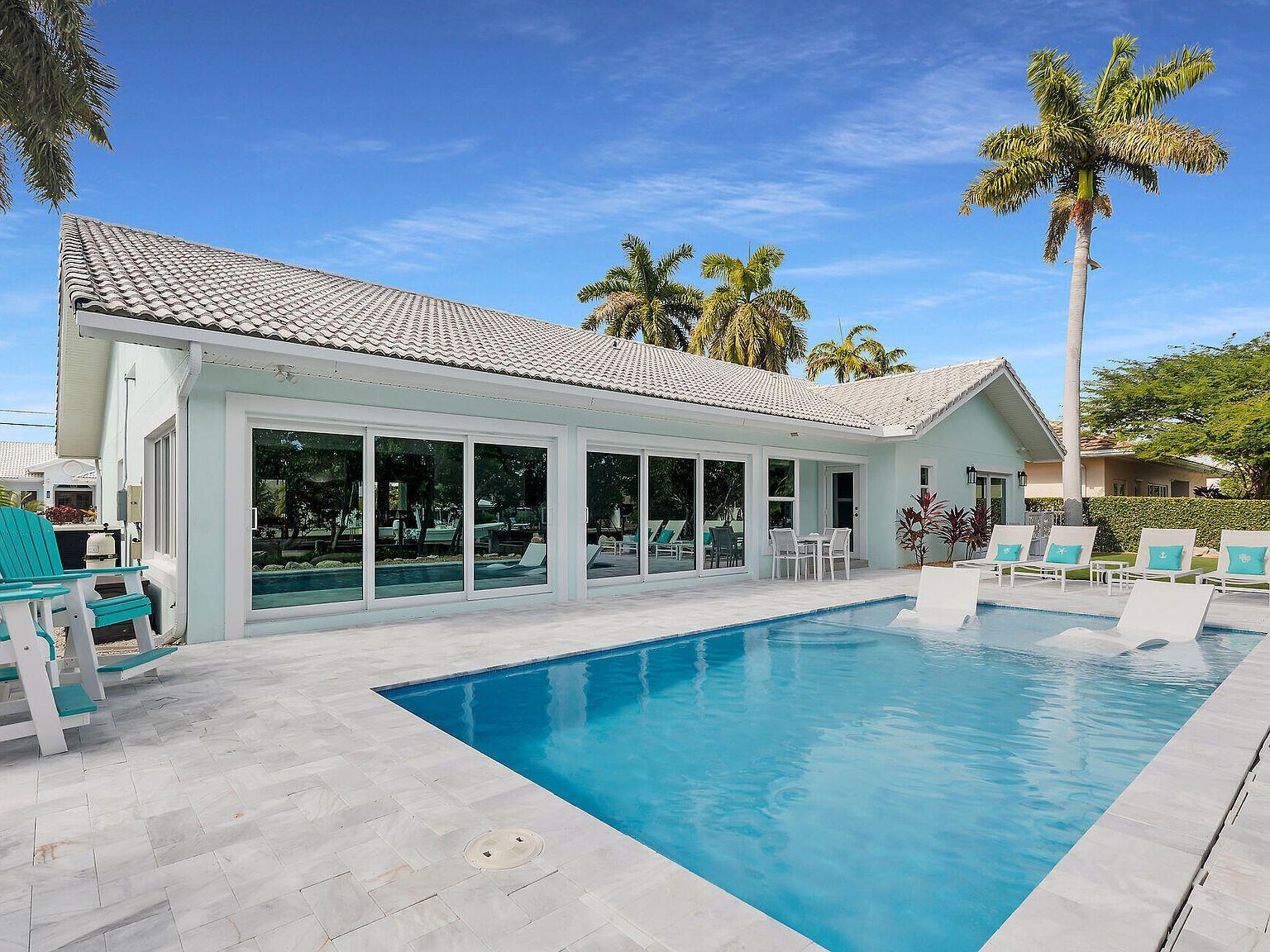 230 13th St Key Colony Beach, FL 33051 - Thumbnail 2