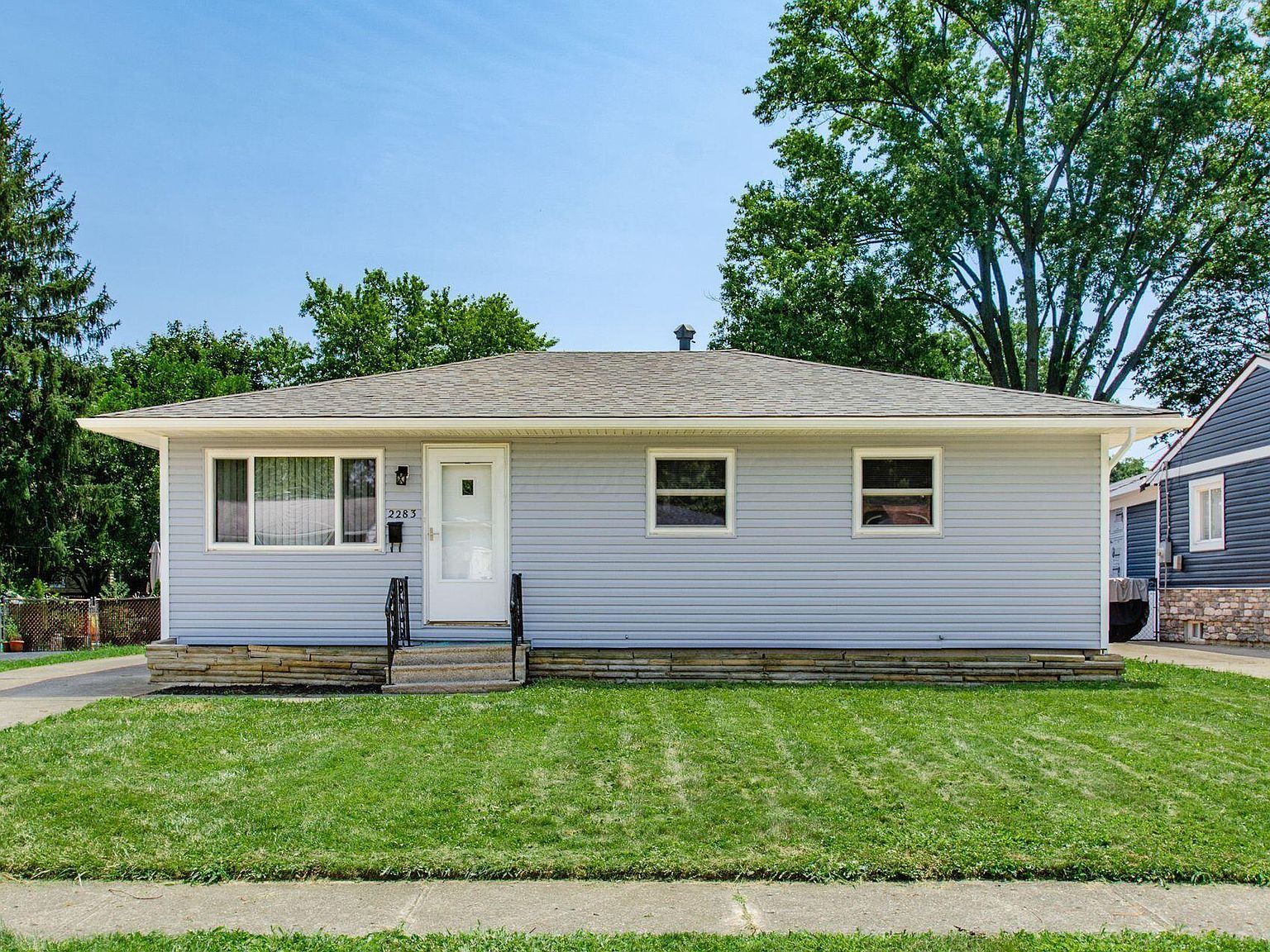 2283 Ward Rd Columbus, OH 43224 - Thumbnail 2