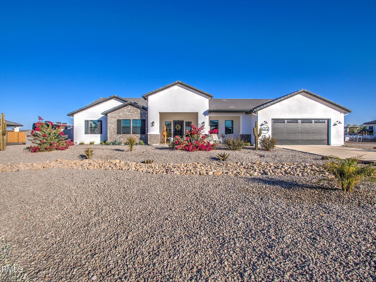 4072 E Weston Ln San Tan Valley, AZ 85140 - Thumbnail 2